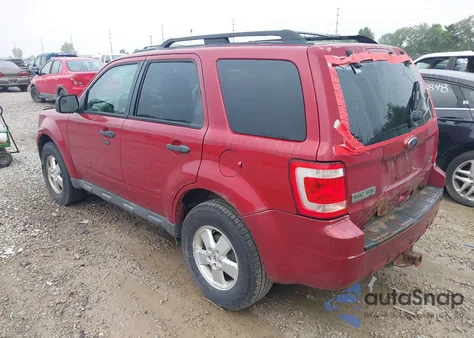 2011 Ford Escape Xlt из США, поврежденный, VIN 1FMCU9DG9BKA42571